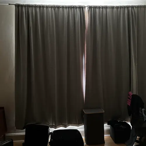 how to block light from top of curtains